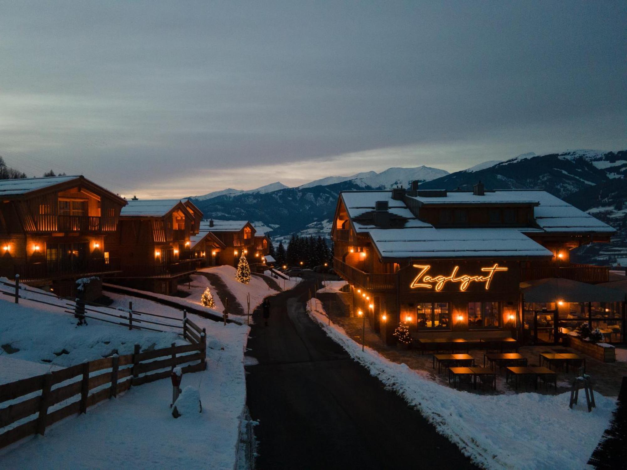 Zaglgut Hotel-Chalets Wellness & Views With Summer Card Included คาพรูน ภายนอก รูปภาพ